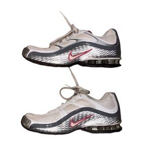 Nike Reax Run 5 Sneakers